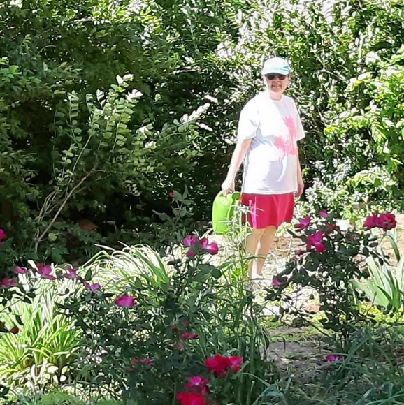 Meet your Posher, Janet - Picture 7 of 8